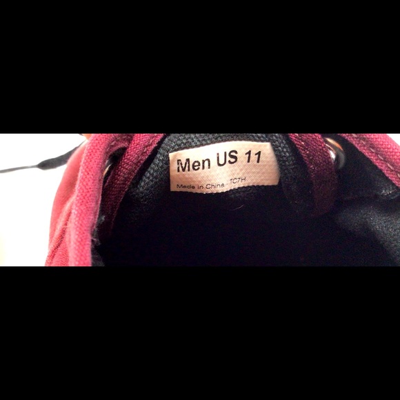 VANS Maroon & Black Low Pro 5 Hole-Size 11 - Picture 8 of 8